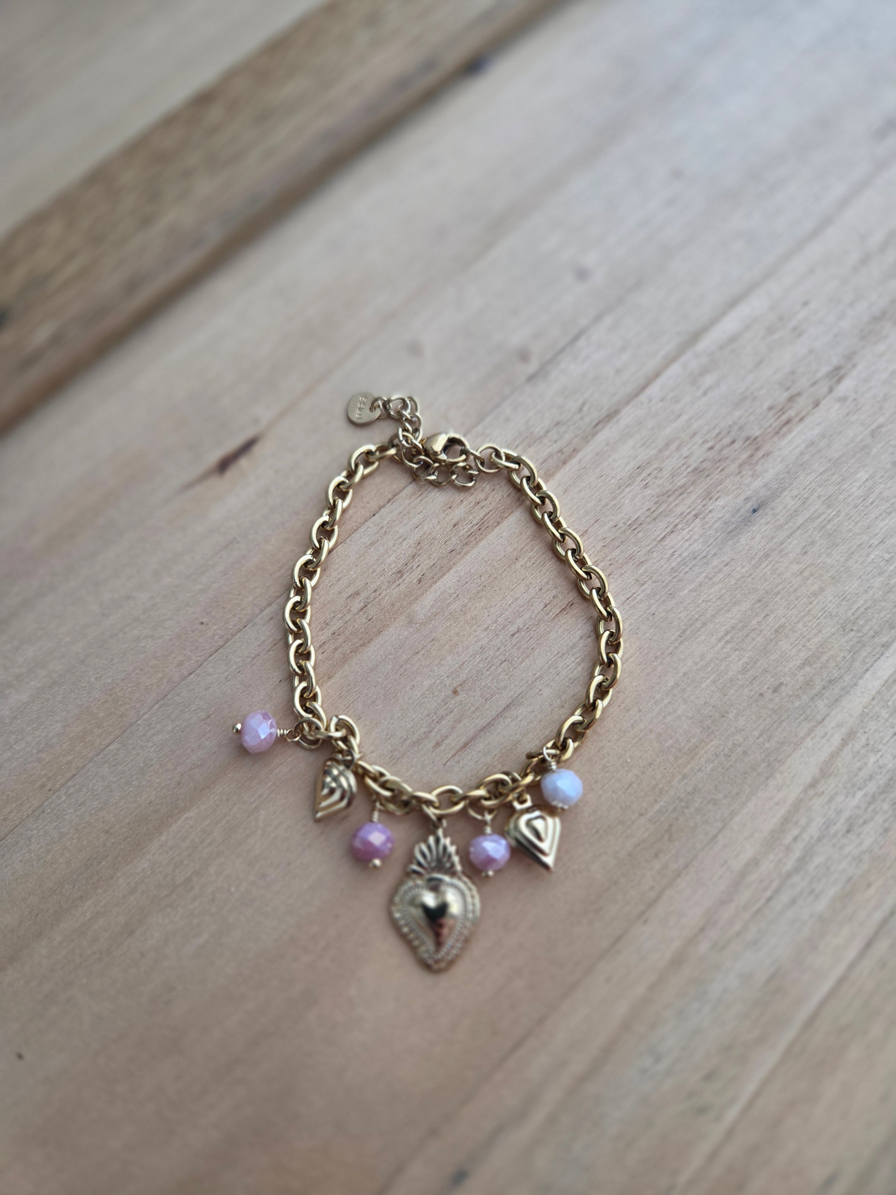 Bracelet doré breloques perles