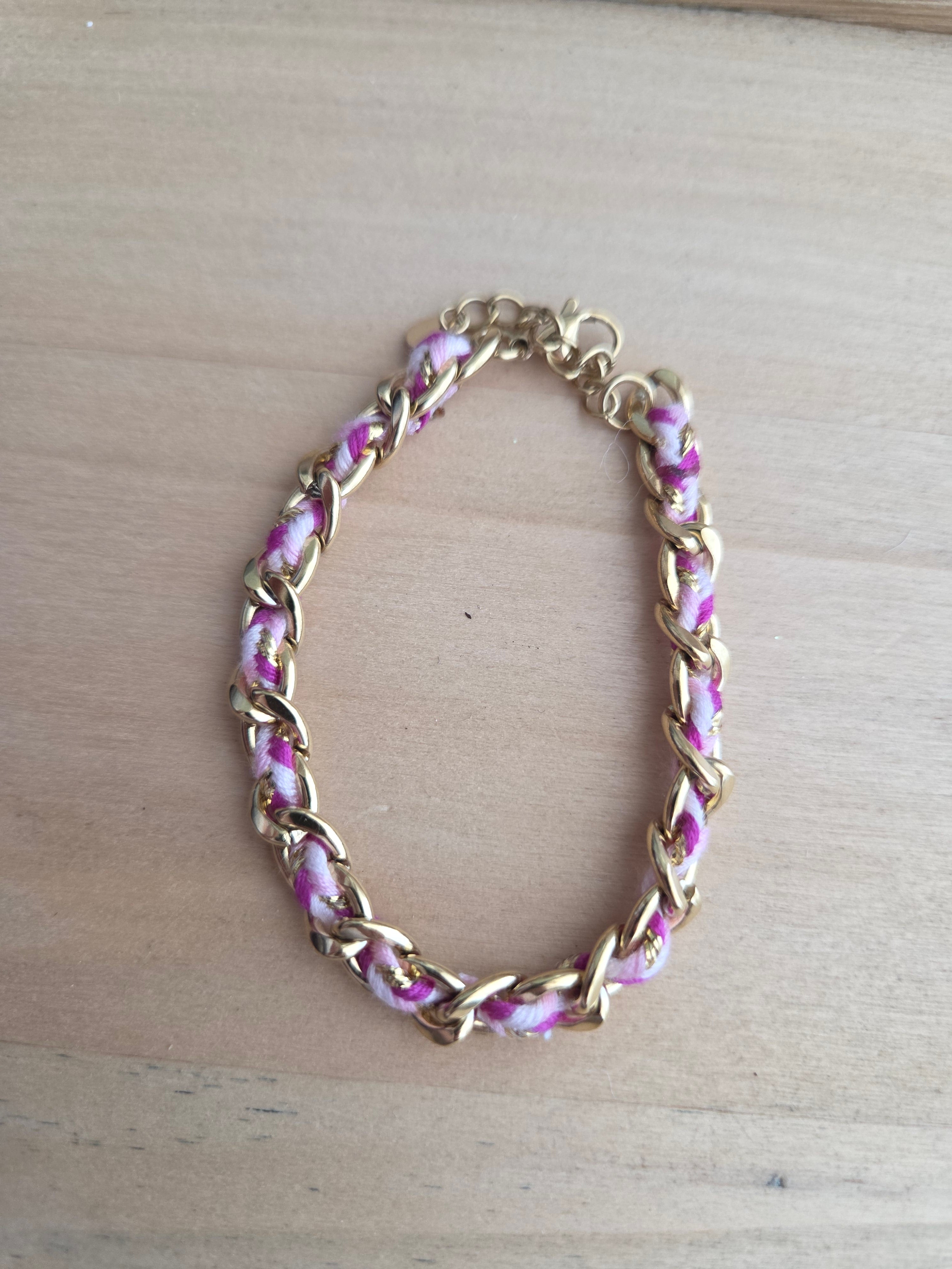 Bracelet doré rose torsade