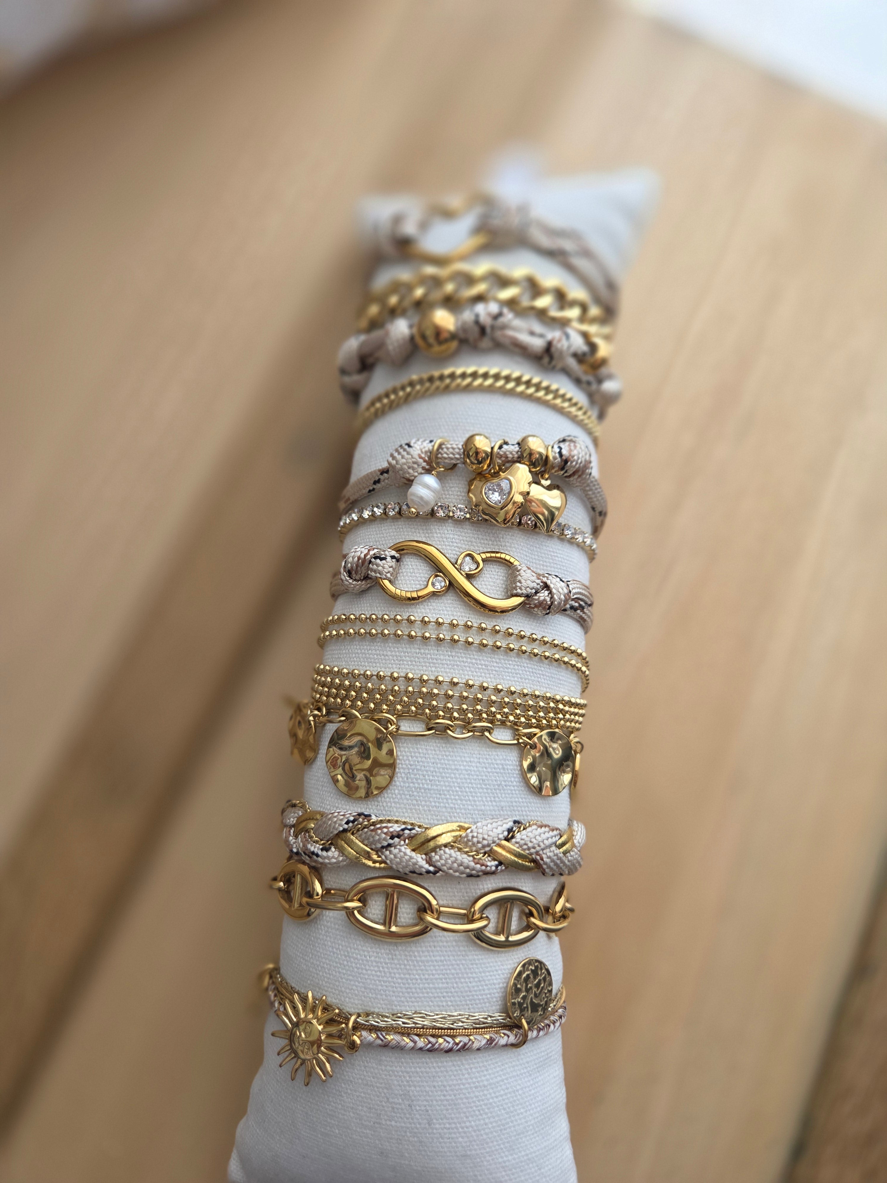 Bracelet cordon infini