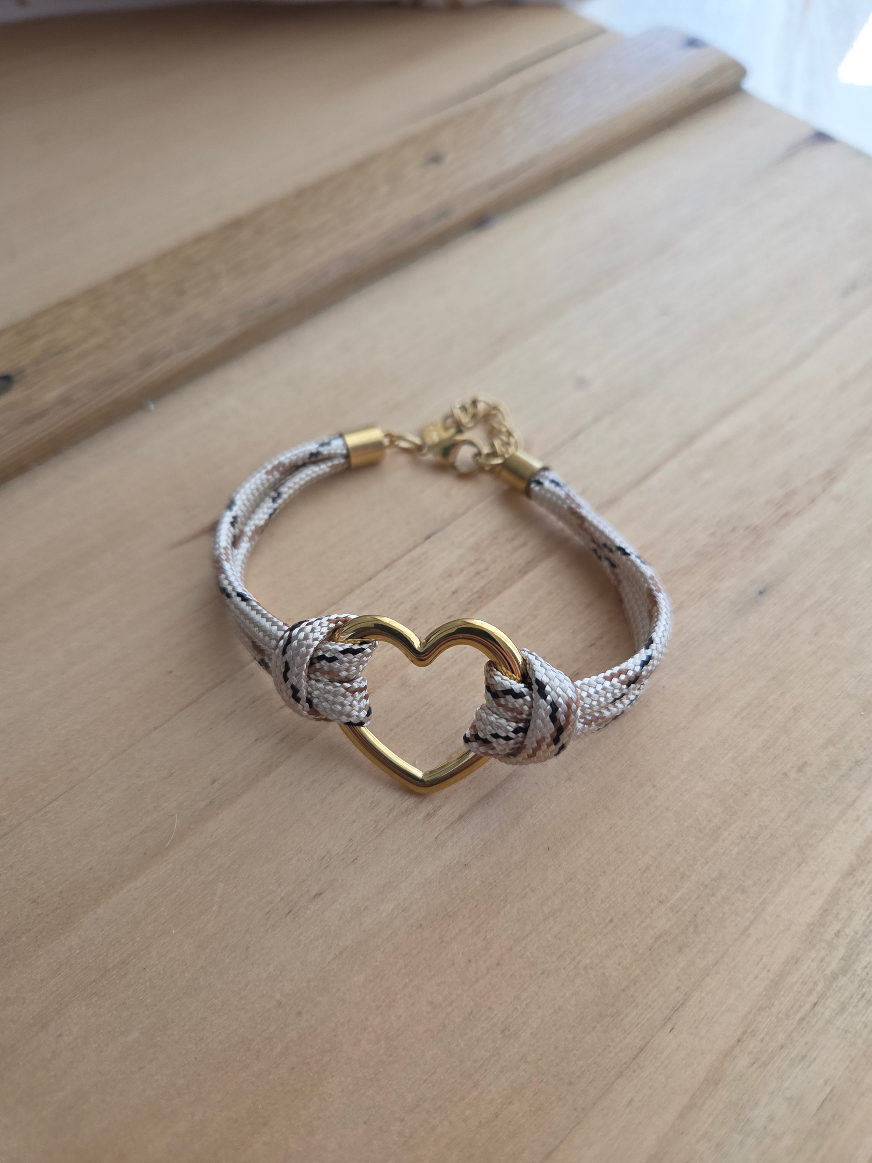 Bracelet cordon cœur