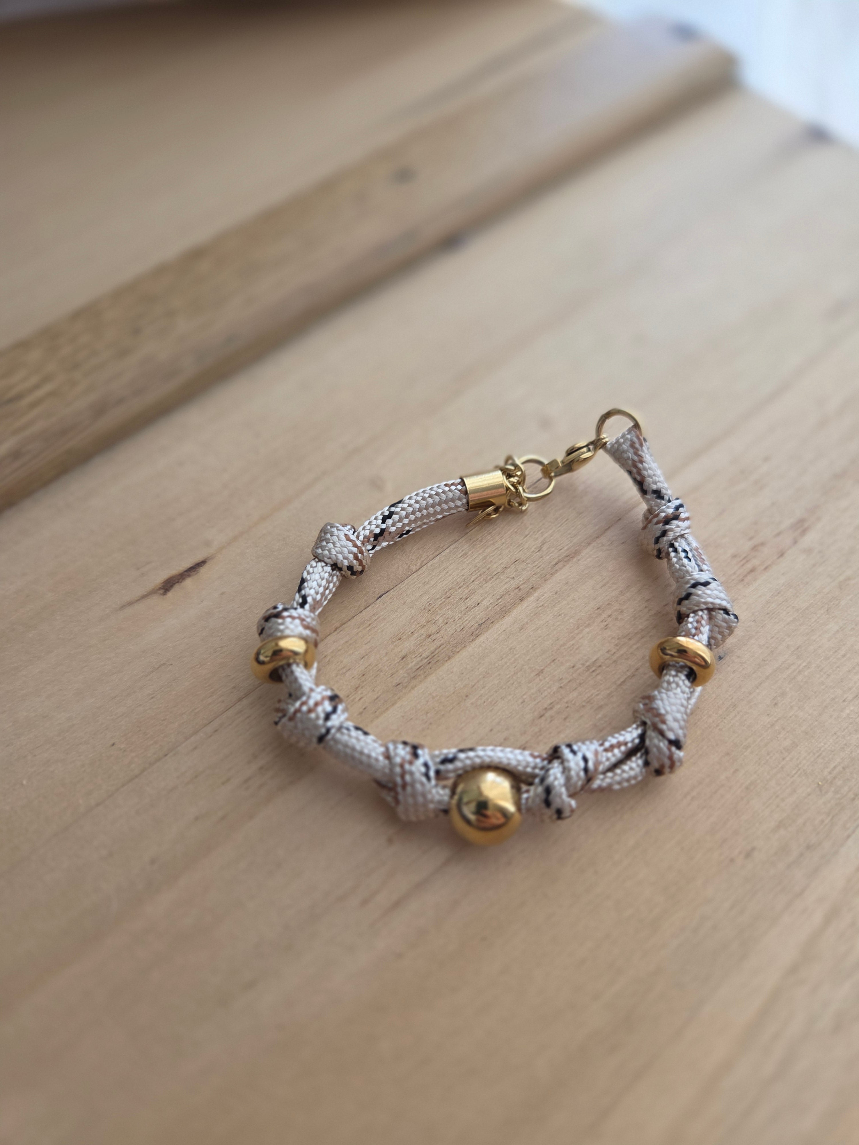 Bracelet cordon
