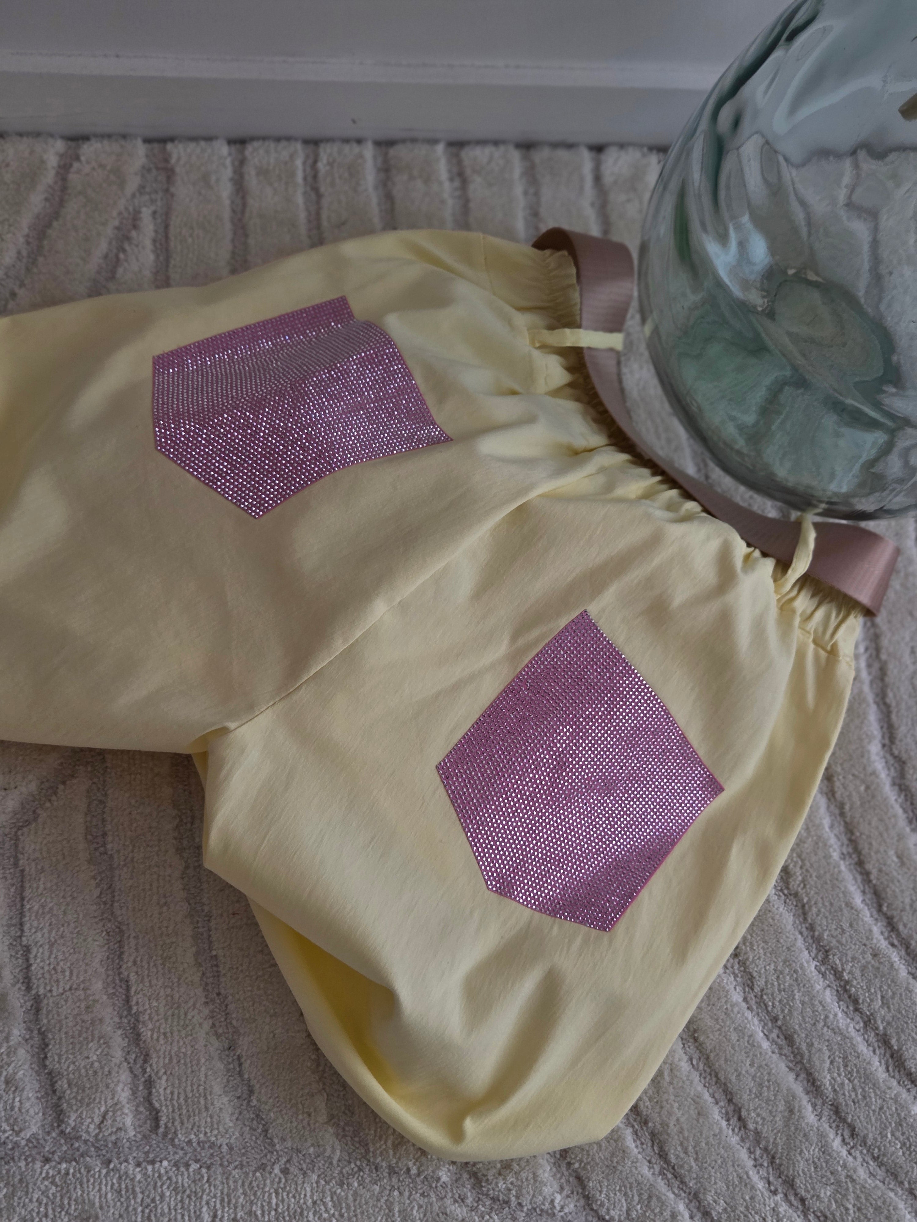 Pantalon jaune strass