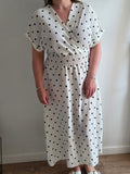 Robe blanche longue à pois