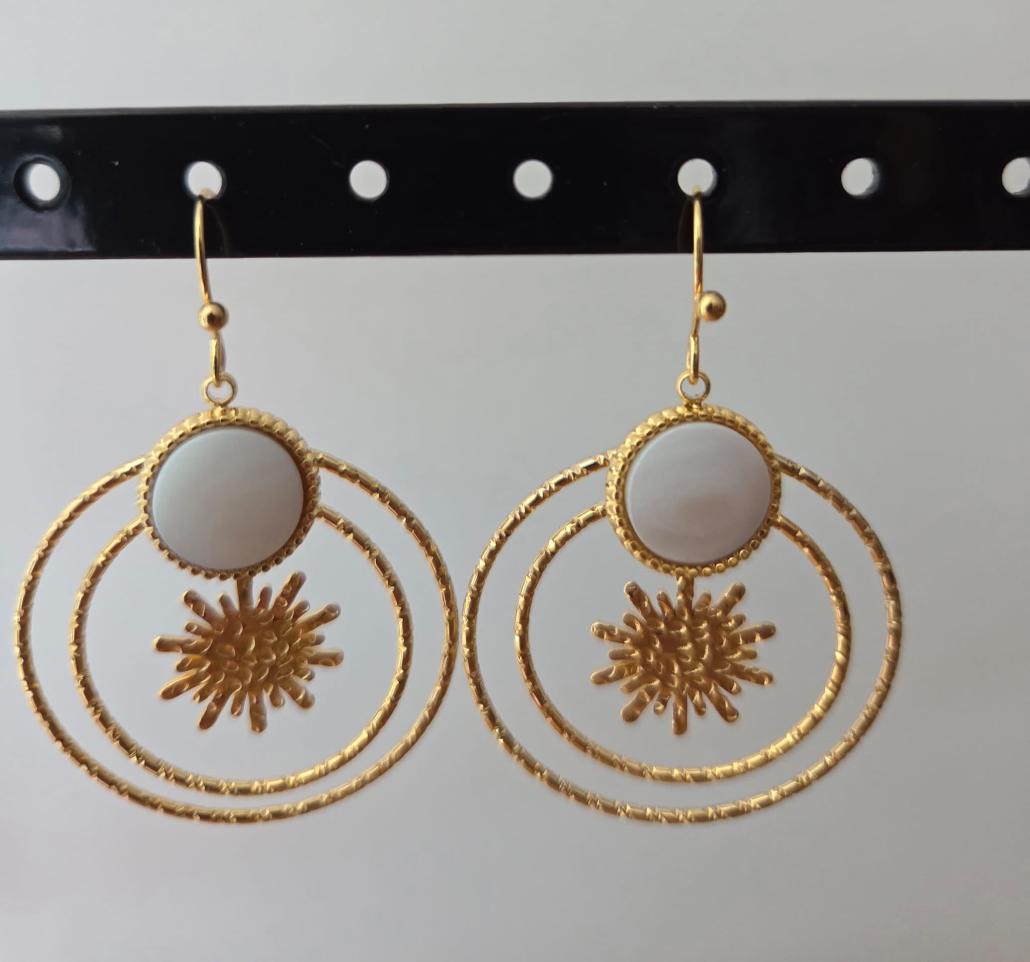 Boucles d'oreilles dorées