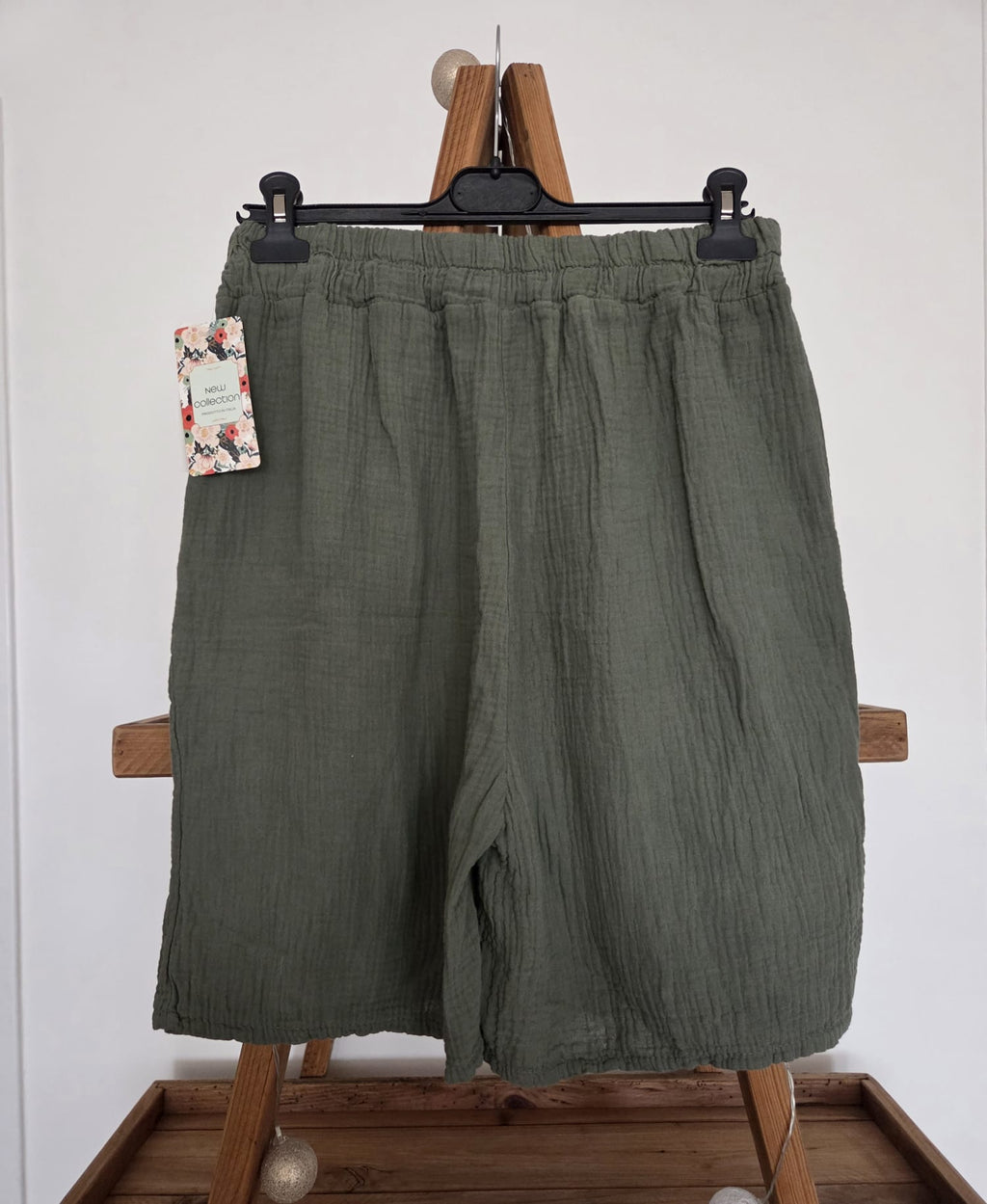 Short kaki