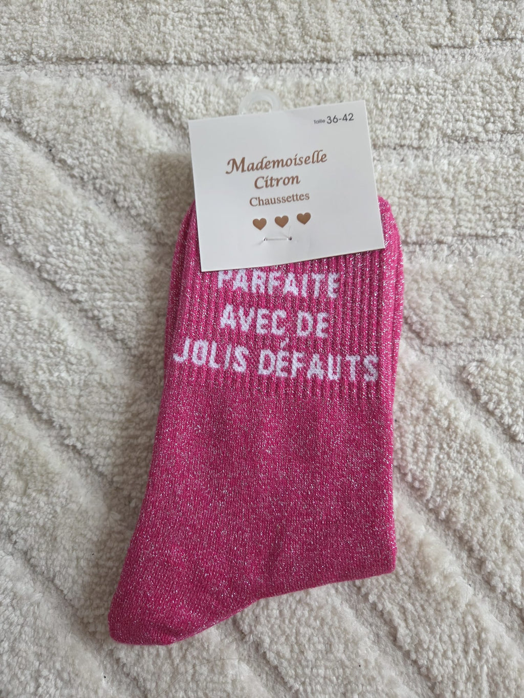 Chaussettes Message "Parfaite avec de jolis défauts" roses