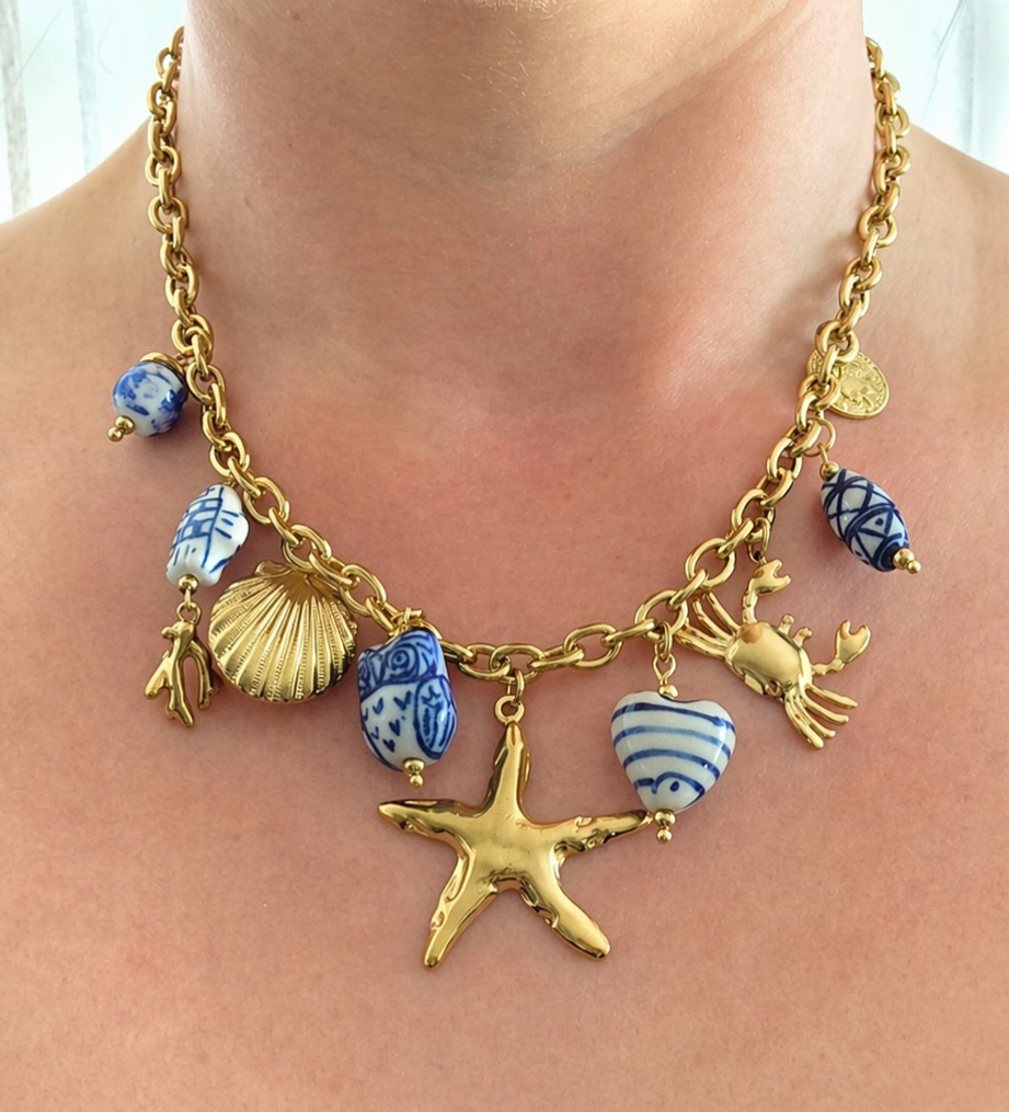 Collier mailles doré charms