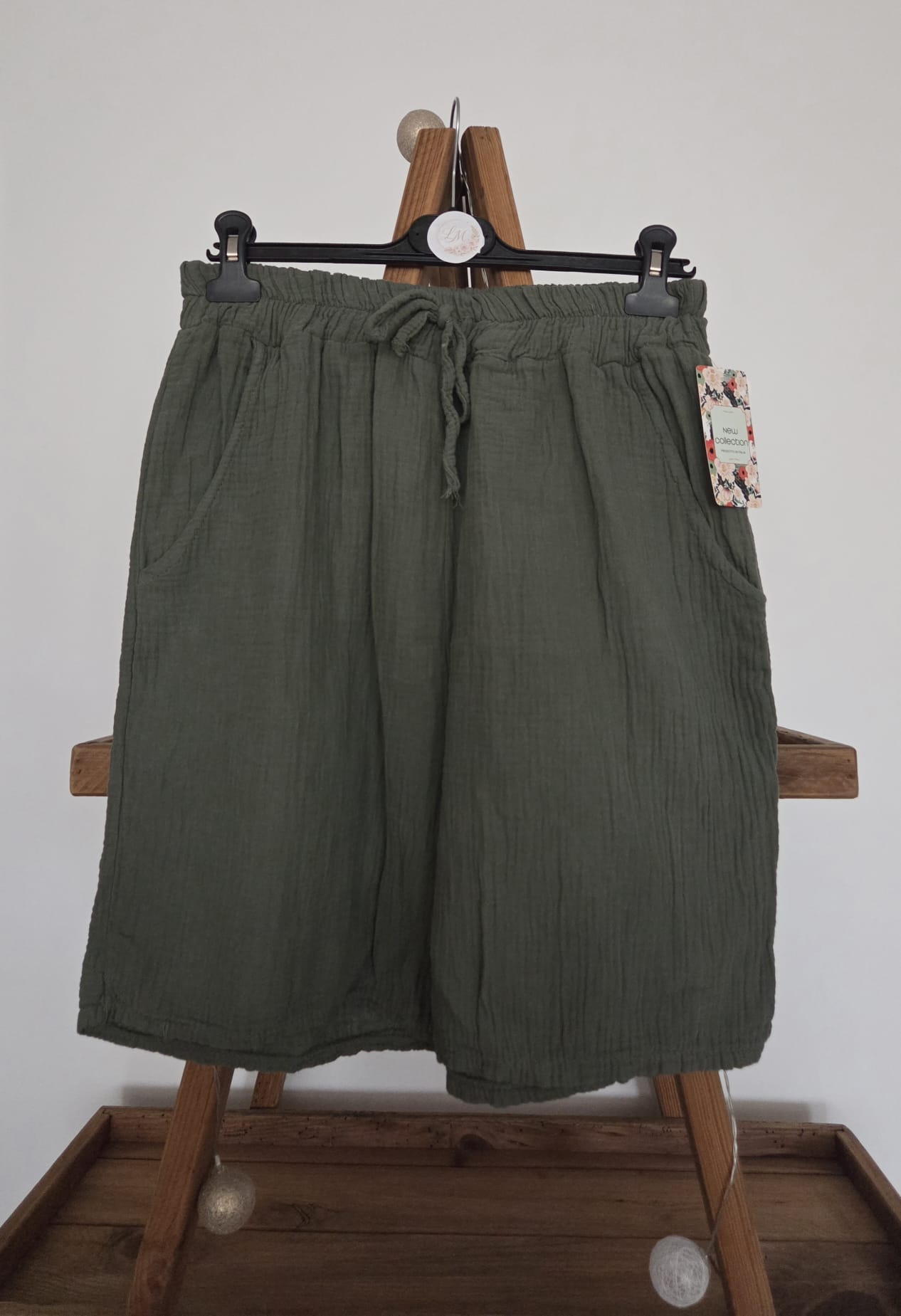 Short kaki
